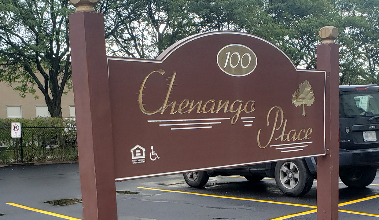 100Chenango-Sign01