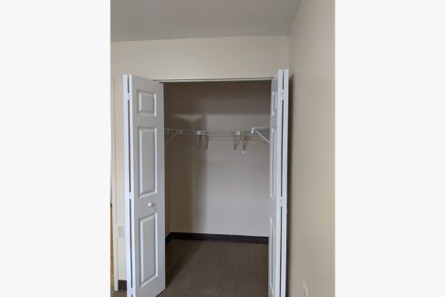 BethanyVillage-Closet01