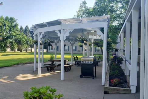 ClintonManor-Exterior07