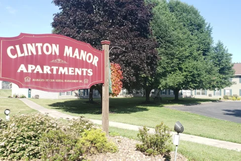 ClintonManor-Sign01