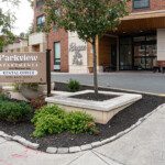 Parkview Apartments Sign