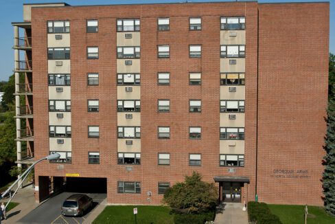 GeorgianArms-Exterior02