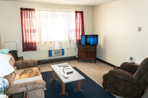 GeorgianArms-LivingRoom02