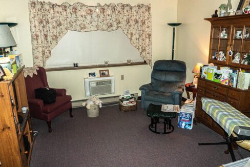 GeorgianArms-LivingRoom04