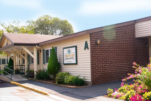 GoldenAge-Exterior02