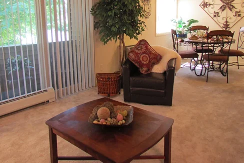 Greenway-LivingRoom01