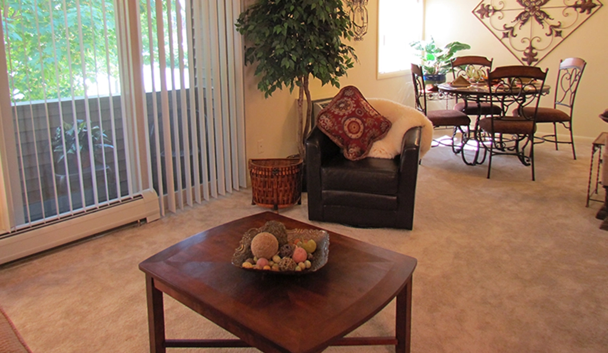 Greenway-LivingRoom01