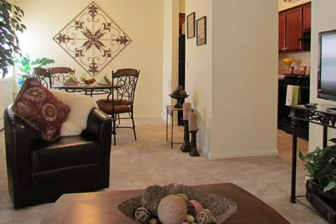 Greenway-LivingRoom02