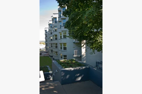 KennedyPlaza-Exterior05