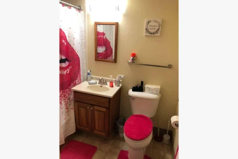 MadisonPlaza-Bathroom02