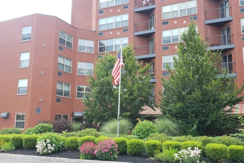 MadisonPlaza-Exterior06