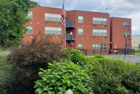 MadisonPlaza-Exterior08