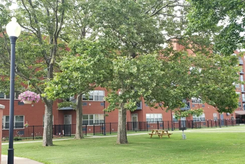 MadisonPlaza-Exterior13