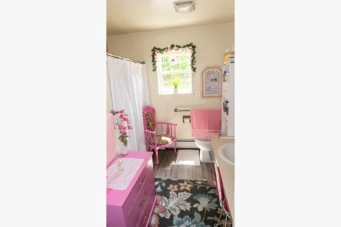 MarionManor-Bathroom02