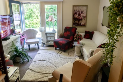 MarionManor-LivingRoom04