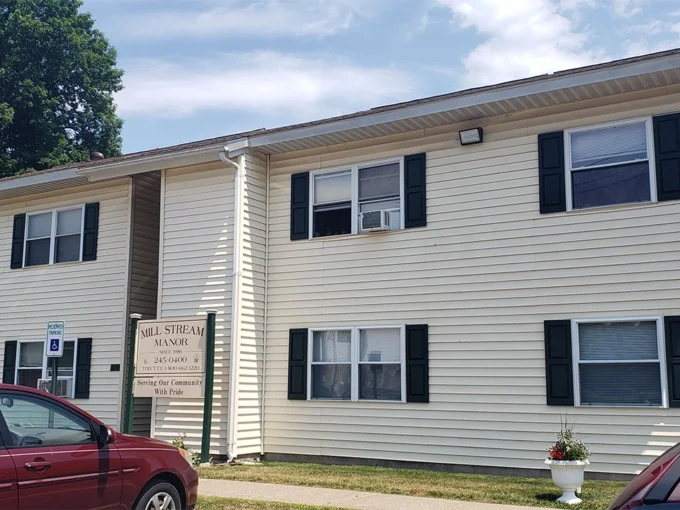 Millstream Manor Exterior