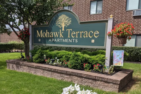 MohawkTerrace-Exterior01