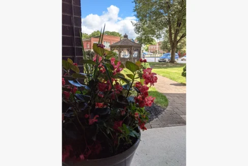 MohawkTerrace-Exterior06