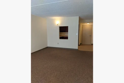 MohawkTerrace-LivingRoom02