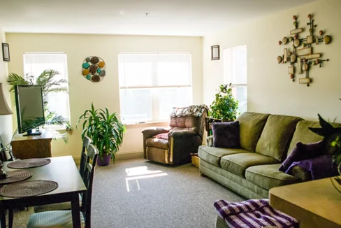 MosesCircle-LivingRoom02