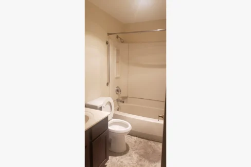 MountainviewEstates-Bathroom01