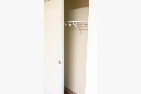 NewYorkMillsSeniorCenter-Bedroom03