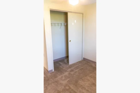 NewYorkMillsSeniorCenter-Bedroom05