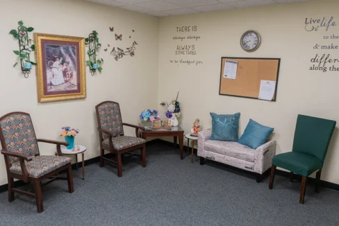 NewYorkMillsSeniorCenter-Lobby01