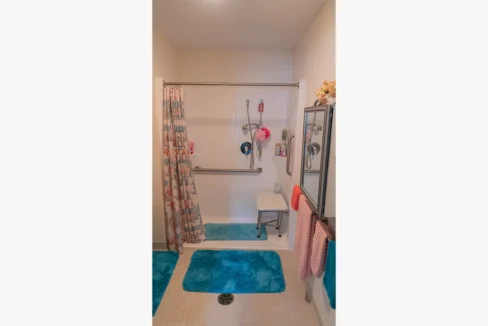 NoyesManor-Bathroom02