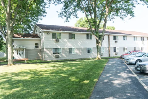 NoyesManor-Exterior02