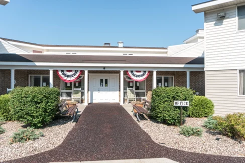 NoyesManor-Exterior03