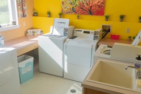 OliverBurleigh-Laundry01