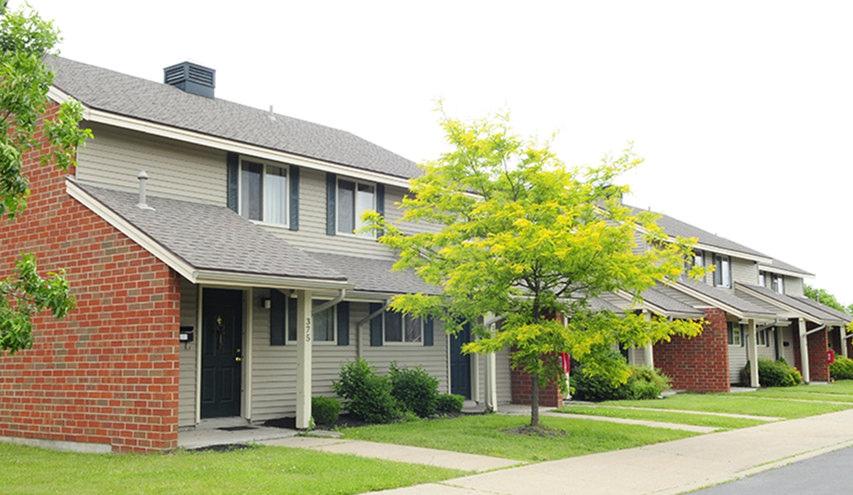 ParkDriveManorTwo-Exterior01