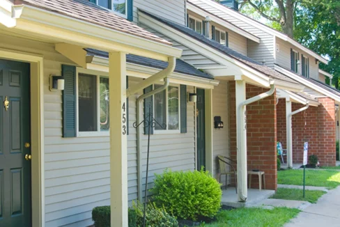 ParkDriveManorTwo-Exterior05