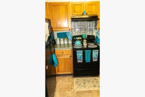 ParkDriveManorTwo-Kitchen03