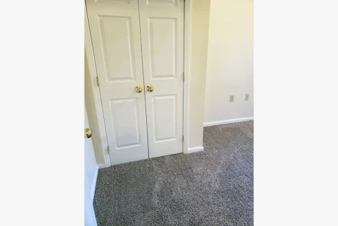 PeacefulValley-Bedroom02