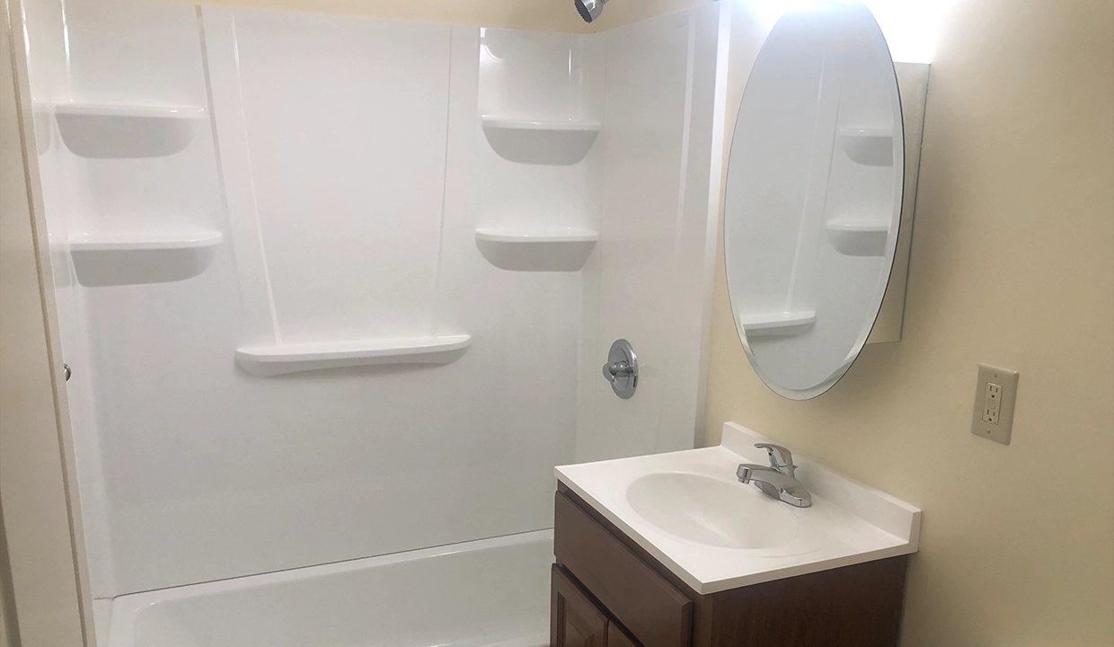 RobinsonSquare-Bathroom01