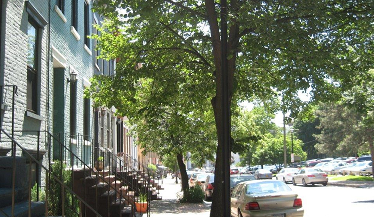 RobinsonSquare-Exterior03