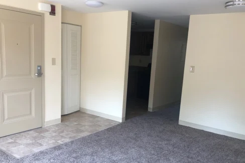 RobinsonSquare-LivingRoom01