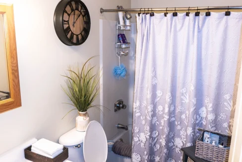 Springbrook-Bathroom02