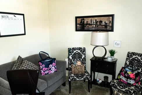 Springbrook-LivingRoom04