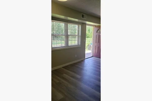 Springbrook-LivingRoom06