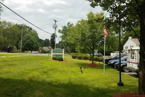 HollyManor-Exterior10