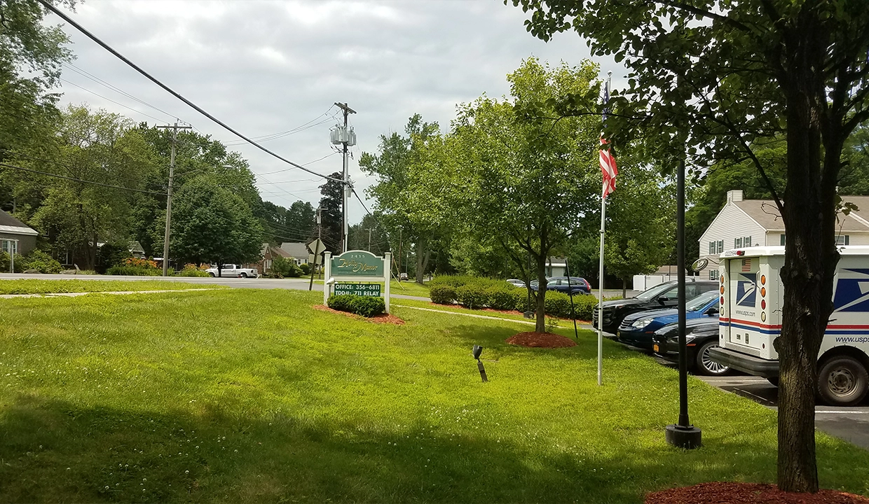 HollyManor-Exterior10