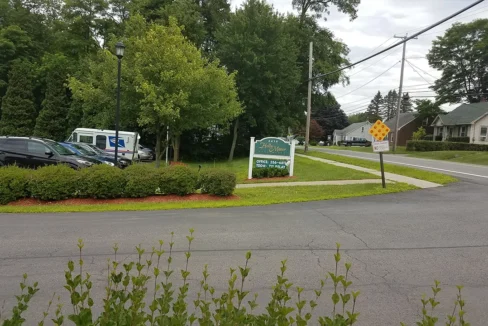 HollyManor-Exterior11