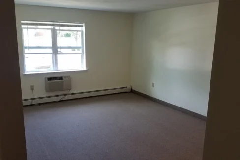 HollyManor-LivingRoom01