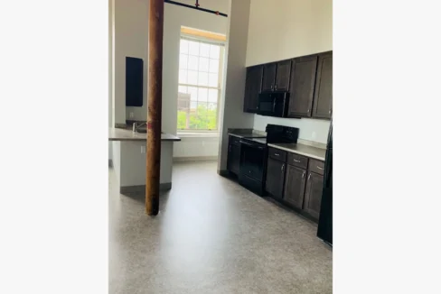 KnittingMill-Kitchen02