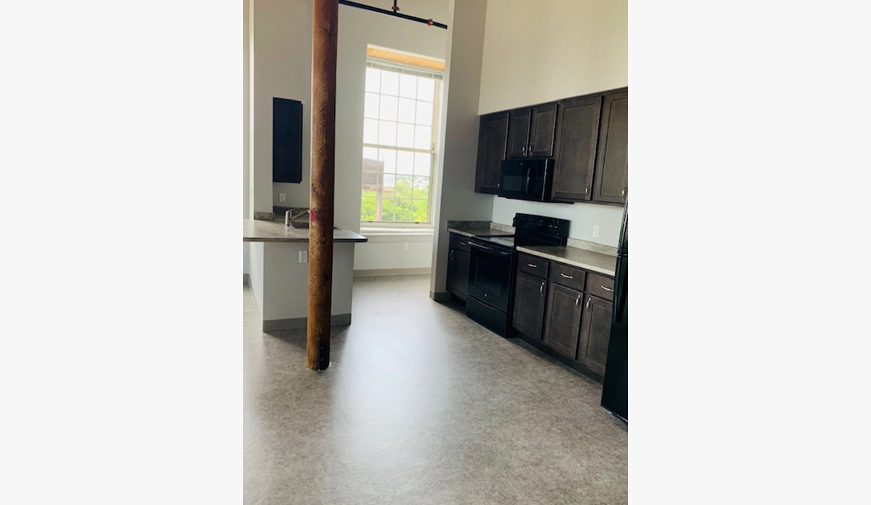 KnittingMill-Kitchen02