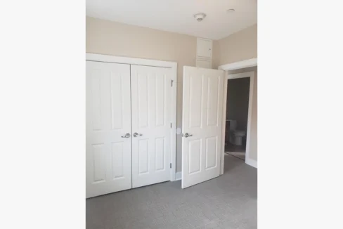 Kingsborough-Bedroom02