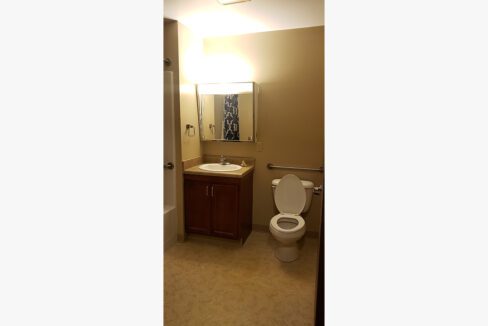 Stratmill-Web20023-Bathroom01